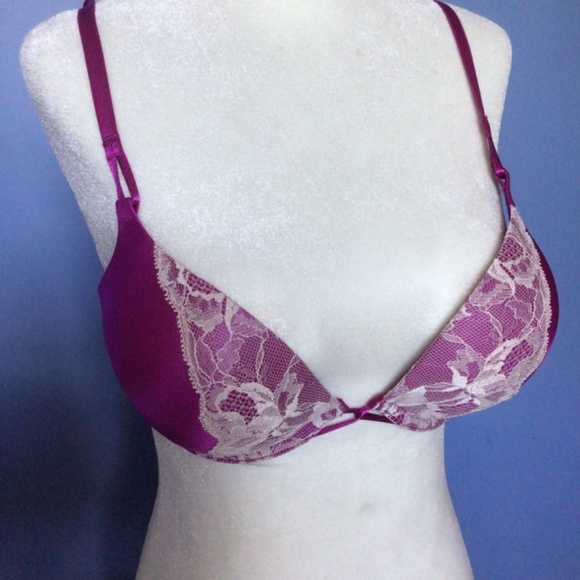 Victoria’s Secret Bombshell Plunge Bra with Lace Overlay - Picture 2 of 7